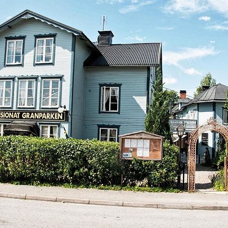 Hotel Pensionat Granparken Norrtälje Exteriér fotografie