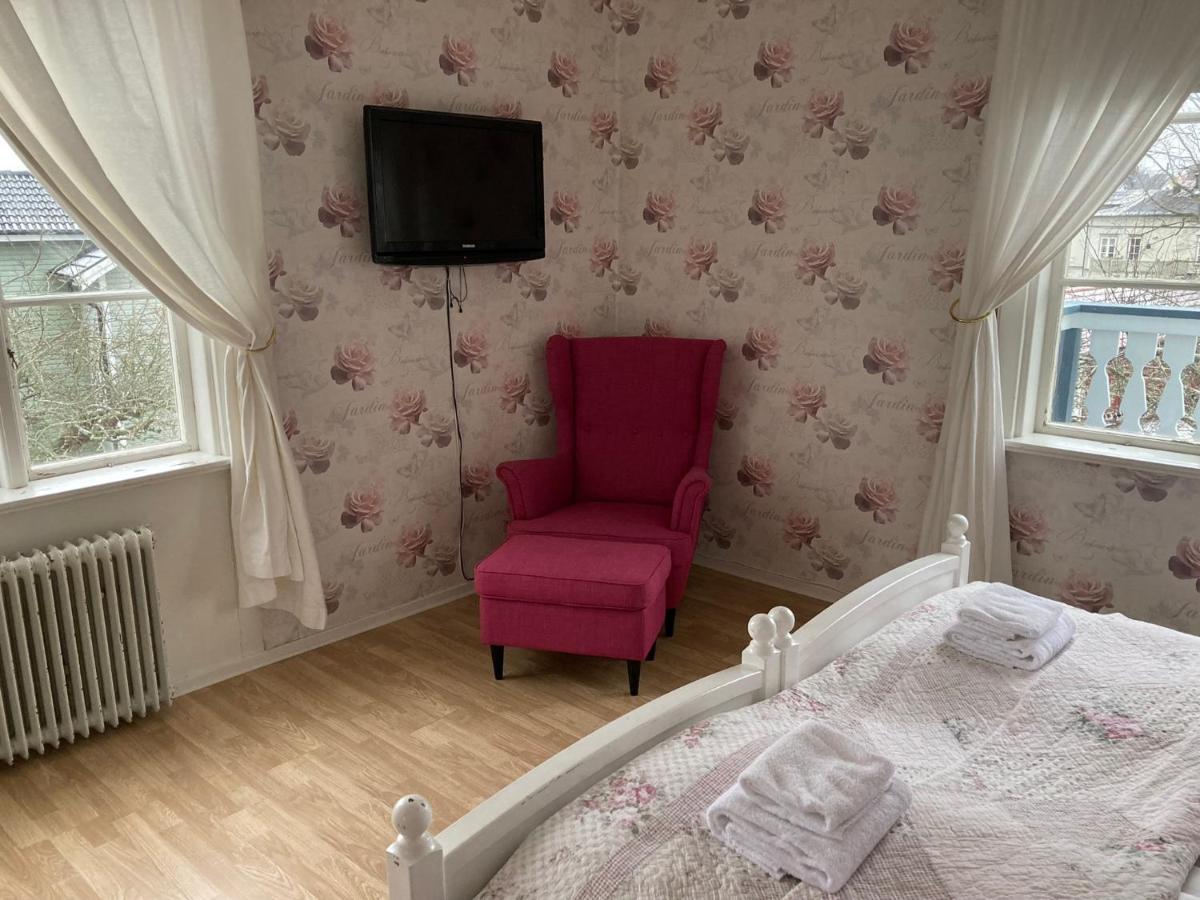 Hotel Pensionat Granparken Norrtälje Exteriér fotografie
