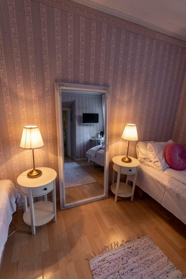 Hotel Pensionat Granparken Norrtälje Exteriér fotografie